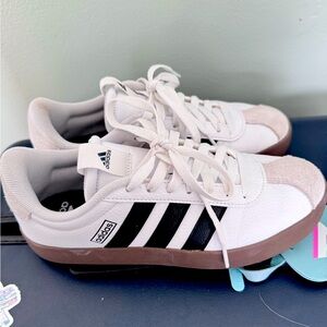 Adidas VL Court 3.0 Shoes